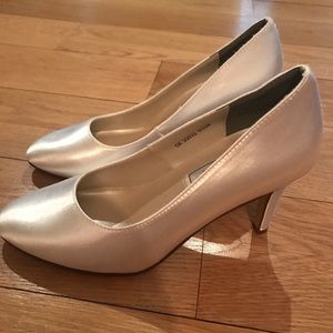 Satin Wedding Shoes Dyeable NEW size 5